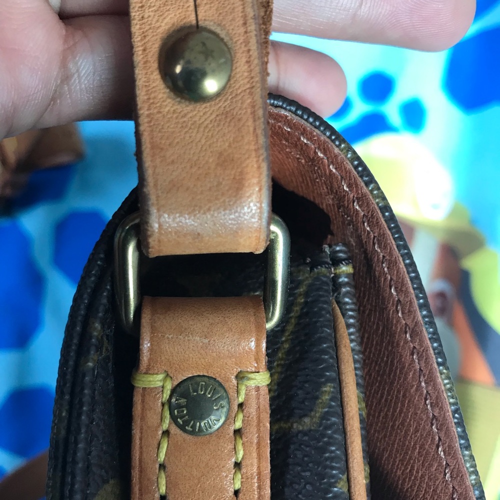 Authentic Louis Vuitton - Picture 6 of 8